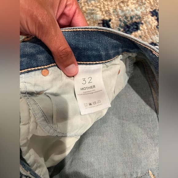 Size 32 MOTHER mid rise dazzler ankle fray - Picture 5 of 5